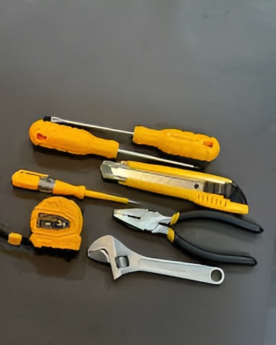 7-Piece Hand Tool Set for Home & DIY – Screwdrivers, Pliers, Wrench, Knife & Measuring Tape
